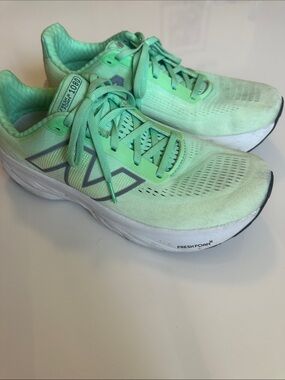 Women’s New Balance 1080 Green Running Shoes